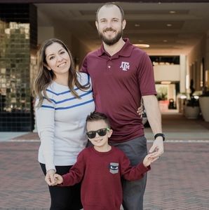 Meet your Posher, Gaby